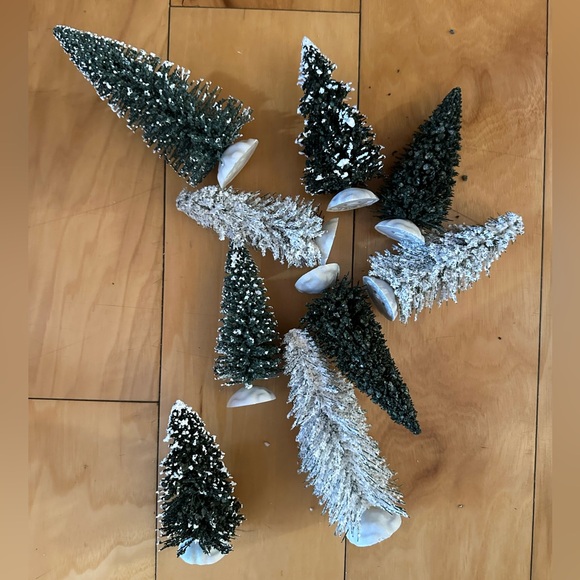 16 Bottle Brush Trees  New - Picture 2 of 6